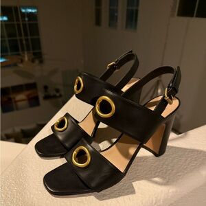 Women’s Valentino Black Heels size 8.5 US / 39.5 EU 🖤